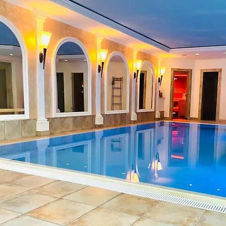Loewe - Heated Indoor Pool, & Wellness Estate Near Basel *
