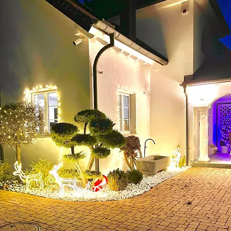 Loewe - Heated Indoor Pool, & Wellness Estate Near Basel *