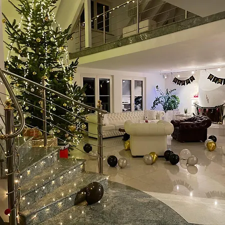 Loewe - Heated Indoor Pool, & Wellness Estate Near Basel *