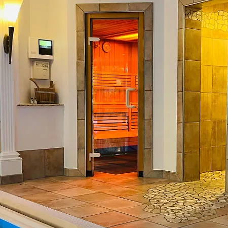 Вилла Loewe - Heated Indoor Pool, & Wellness Estate Near Basel Кандерн