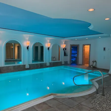 Loewe - Heated Indoor Pool, & Wellness Estate Near Basel